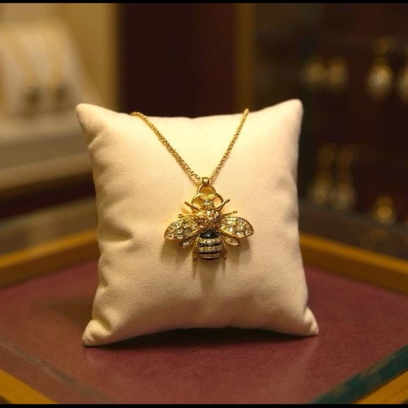 Ann Taylor Jewelry - NWT Ann Taylor Bumble Bee Necklace